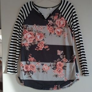 🌺5/$15🌺Cute long sleeve shirt